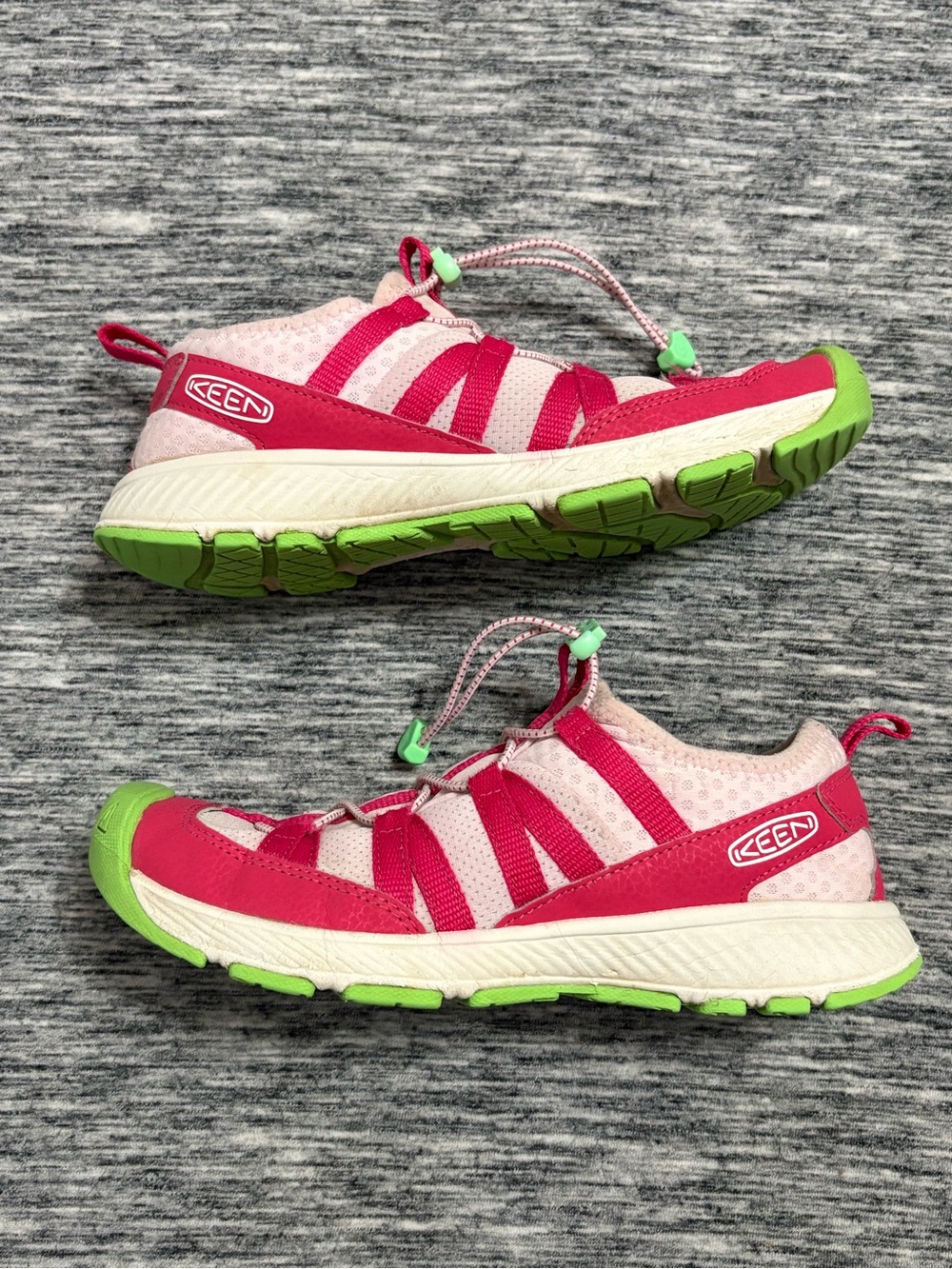 Keen Slip On Shoes Girls Size 4